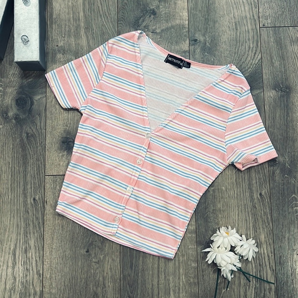 🎀4/15🎀 PrettyLittleThing Crop Top